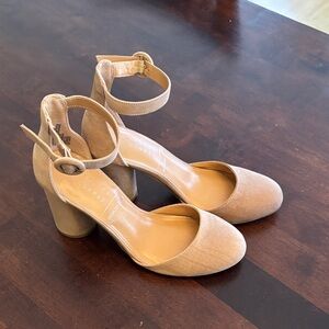 LC Lauren Conrad Tan Block Heel Ankle Strap Shoes